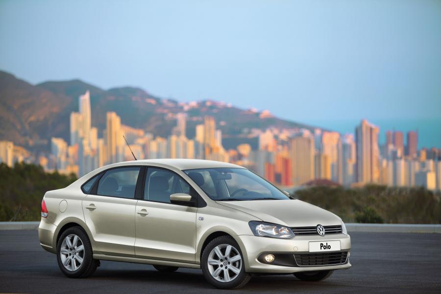  Volkswagen Polo Sedan 2010 года  (фото 19 из 123)
